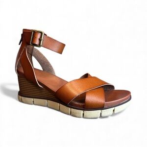 Mia Women's Lauri Sandals Cognac Wedge Shoes